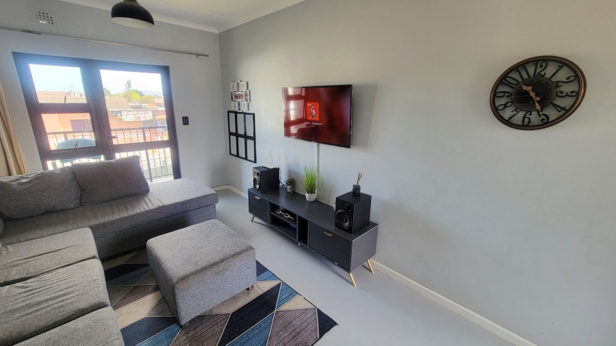 1 Bedroom Property for Sale in The Connifers Western Cape